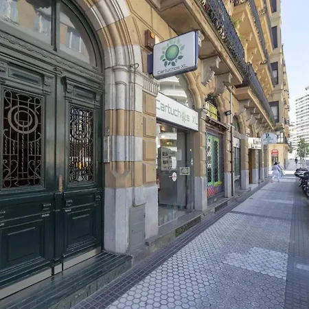 The Collection - Larramendi I * 산세바스티안