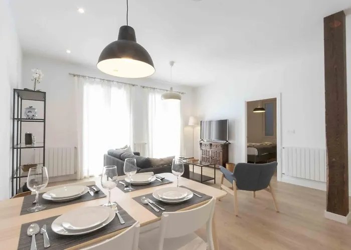 Apartment The Collection - Larramendi I