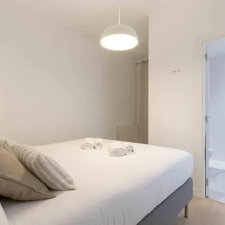 The Collection - Larramendi I * Сан-Себастьян